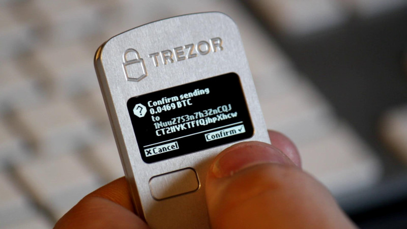 trezor walllet device transfering bitcoin in real time