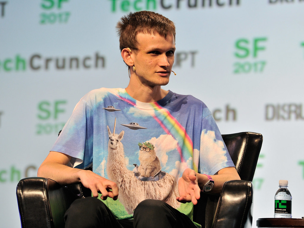 vitalik buterin dando una conferencia